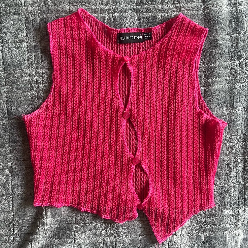 PrettyLittleThing Fuchsia Ribbed Tank Top